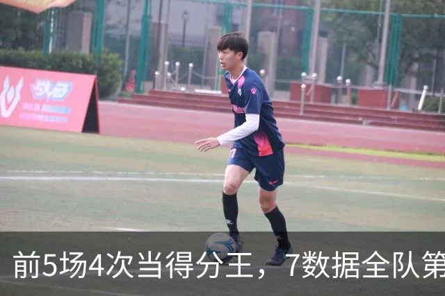 前5场4次当得分王，7数据全队第1！这才是76人真核，詹姆斯好好抱大腿吧